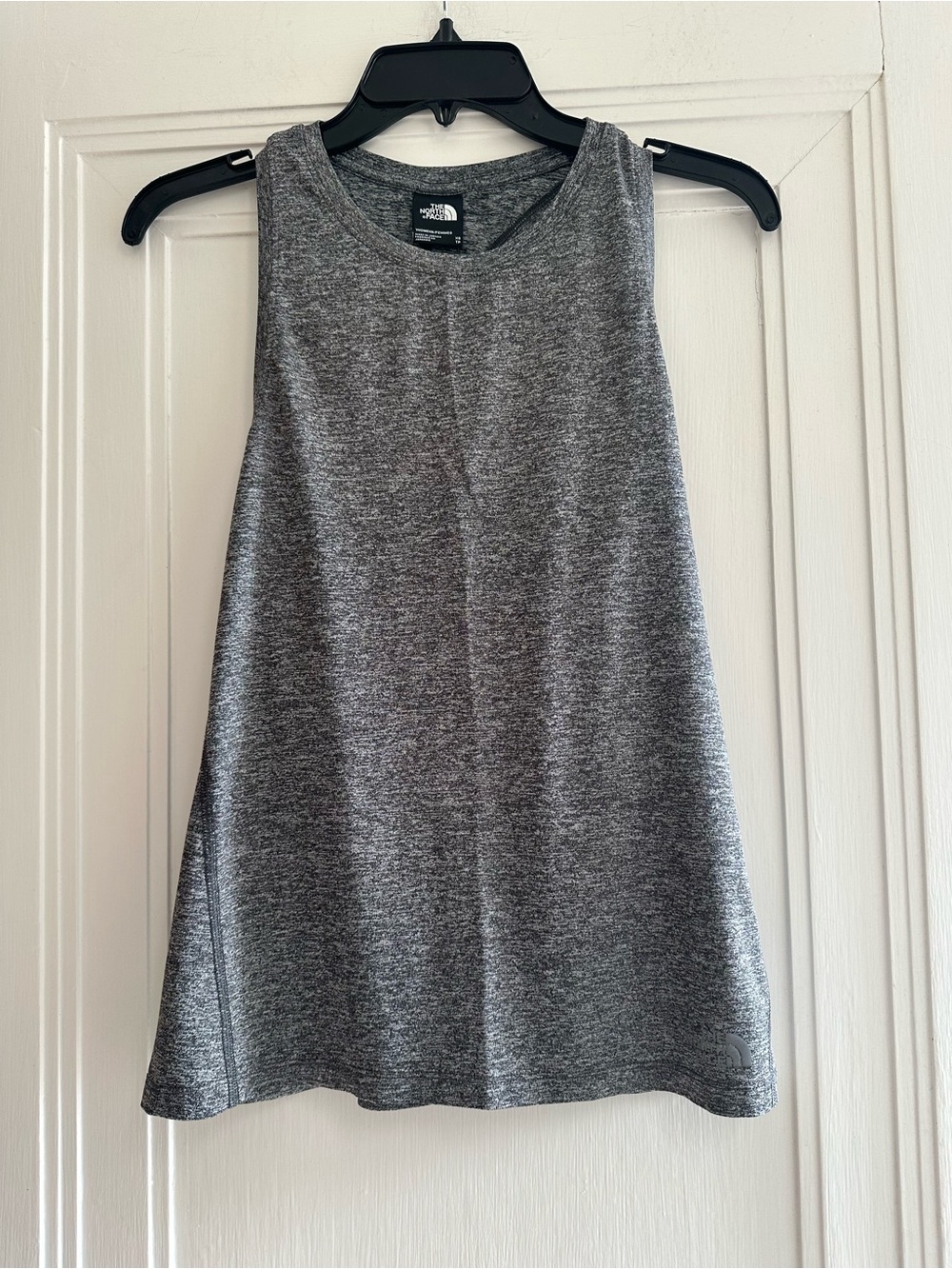 Like-new North Face HyperLayer FD Tank in Gray Heather - Women's XS